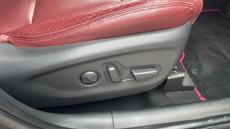 Hyundai Tucson 1.7 CRDi Blue Drive Premium SE 5dr 2WD DCT Diesel Estate